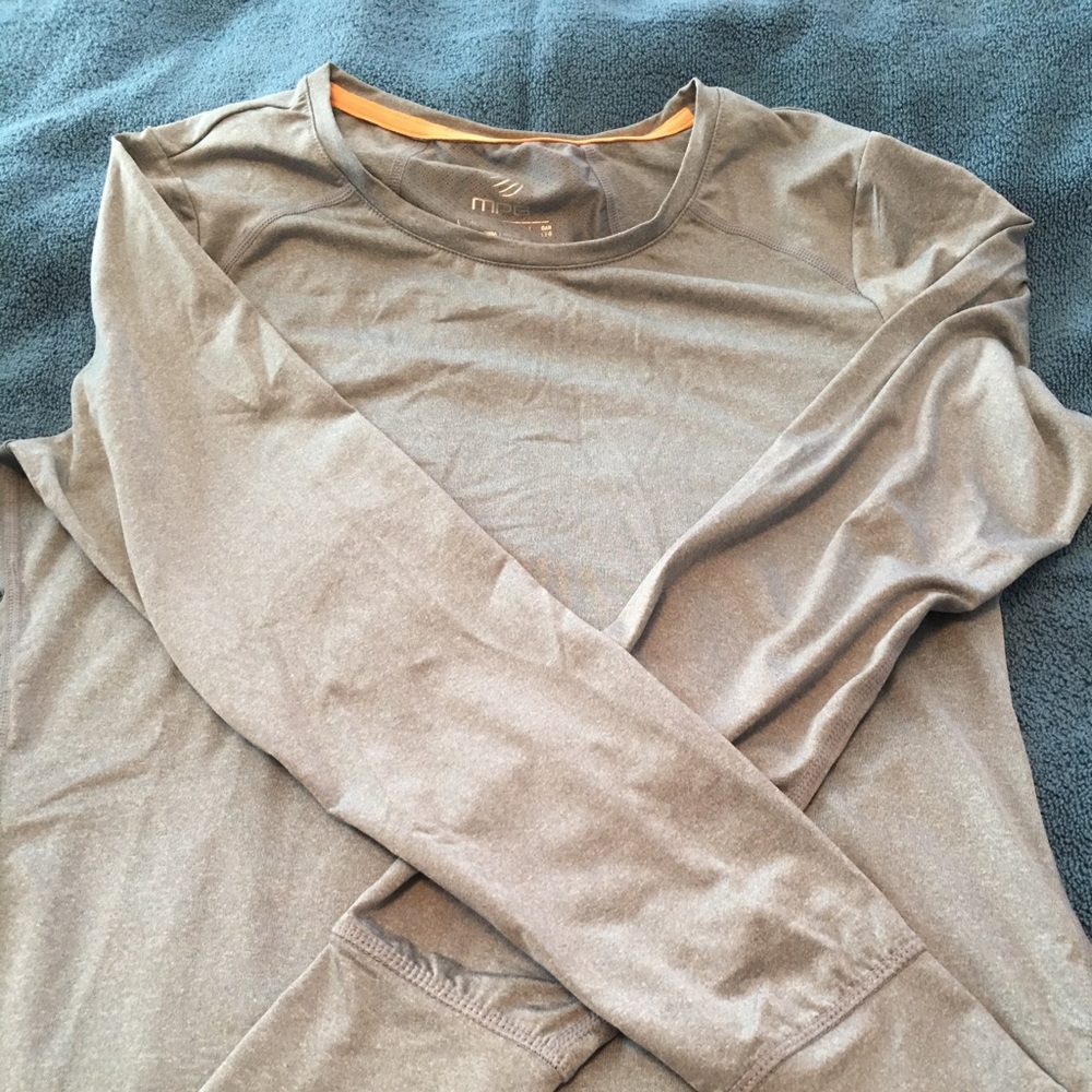 Long sleeve running shirt